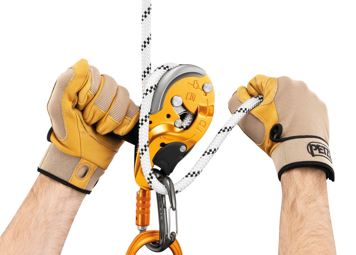 PETZL Freino Z Carabiner